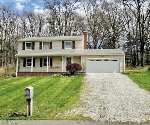 6410 Chesham Ave NE, Canton, OH 44721 photo 2