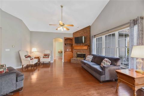 4248 Turtleback Cv, Avon, OH 44011 photo 2