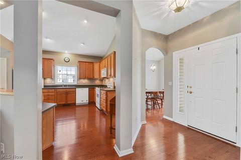 4248 Turtleback Cv, Avon, OH 44011 photo 8