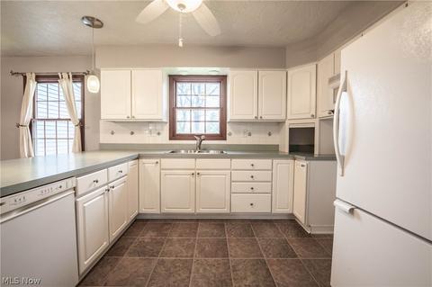 4252 Case Rd, Avon, OH 44011 photo 8