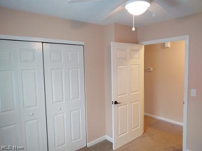 343 Warden Ave, Elyria, OH 44035 photo 9