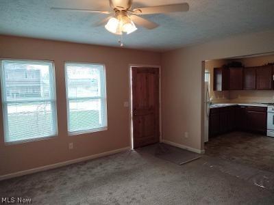 343 Warden Ave, Elyria, OH 44035 photo 4