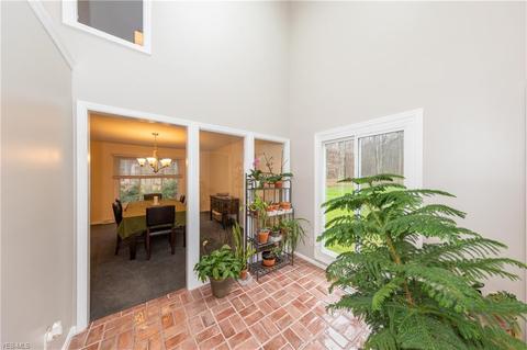 36092 Derby Downs Dr, Solon, OH 44139 photo 9