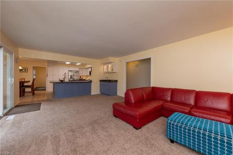 36092 Derby Downs Dr, Solon, OH 44139 photo 13