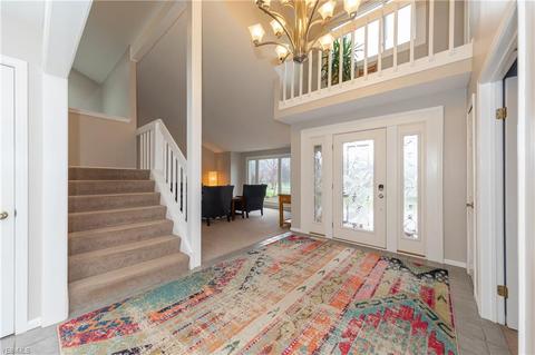 36092 Derby Downs Dr, Solon, OH 44139 photo 3