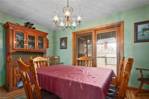 189 Center St, Struthers, OH 44471 photo 4