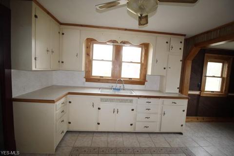 14145 S Main St, Beloit, OH 44609 photo 5