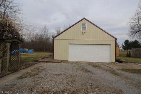 14145 S Main St, Beloit, OH 44609 photo 4