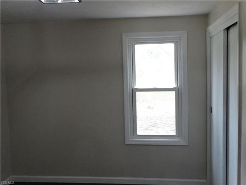 6411 Forest Dr, Ashtabula, OH 44004 photo 9