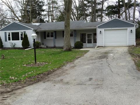 6411 Forest Dr, Ashtabula, OH 44004 photo 1