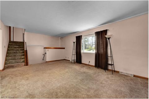 6819 Brookside Rd, Independence, OH 44131 photo 4