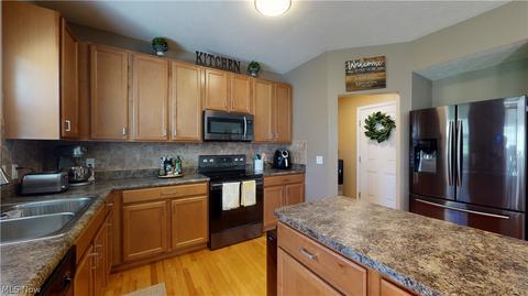 6499 Pine Bluff Ave NE, Canton, OH 44721 photo 17