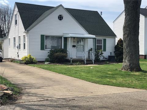 3218 25th St NW, Canton, OH 44708 photo 1