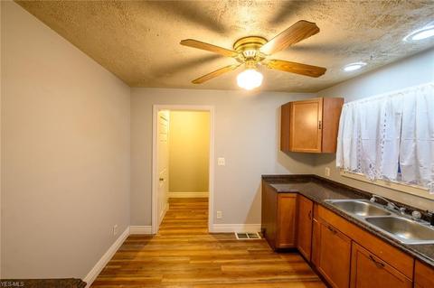 8313 Depot Rd, Saybrook, OH 44004 photo 5