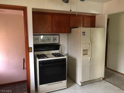 5552 E 141st St, Maple Heights, OH 44137 photo 5