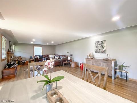7404 E Parkside Dr, Boardman, OH 44512 photo 4