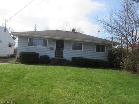 15210 Rockside, Maple Heights, OH 44137 photo 1