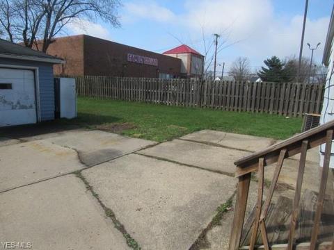 15210 Rockside, Maple Heights, OH 44137 photo 5