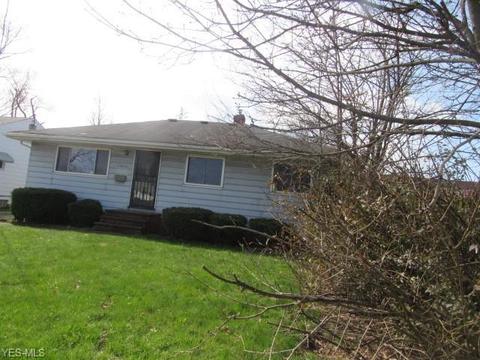 15210 Rockside, Maple Heights, OH 44137 photo 2