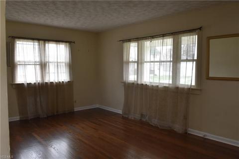 162 Bell Ave, Elyria, OH 44035 photo 13