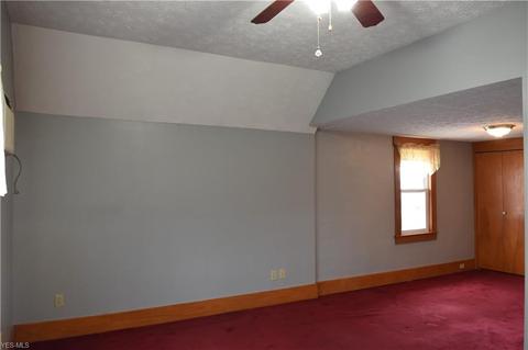 162 Bell Ave, Elyria, OH 44035 photo 8