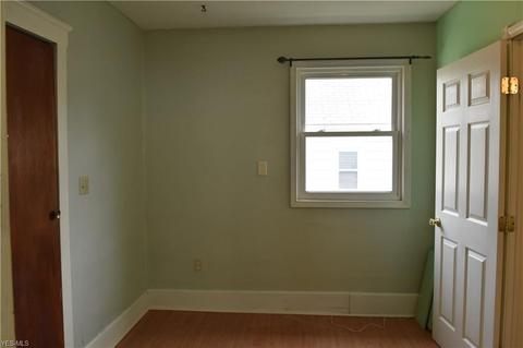 162 Bell Ave, Elyria, OH 44035 photo 11