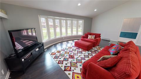 854 Stuart Ave, Boardman, OH 44512 photo 8