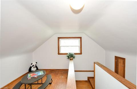 56 E Dartmore Ave, Akron, OH 44301 photo 21