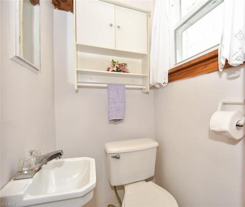 56 E Dartmore Ave, Akron, OH 44301 photo 15