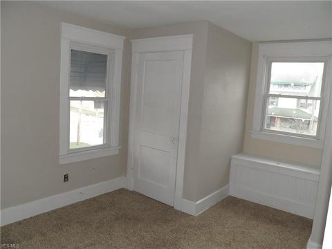 314 Sexton St, Struthers, OH 44471 photo 6