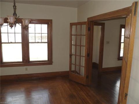314 Sexton St, Struthers, OH 44471 photo 9