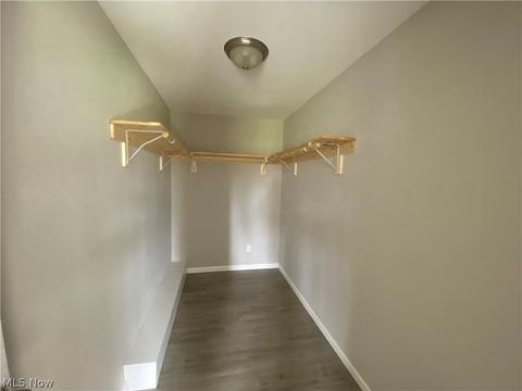 527 Willow Park Rd, Elyria, OH 44035 photo 10