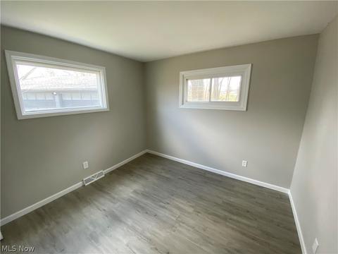527 Willow Park Rd, Elyria, OH 44035 photo 14