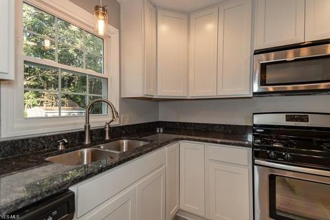 5656 Frederick Dr, Mentor, OH 44060 photo 6