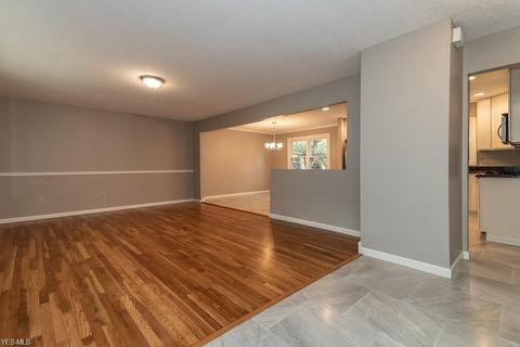 5656 Frederick Dr, Mentor, OH 44060 photo 8