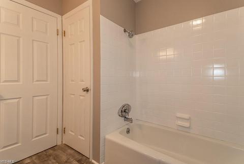 5656 Frederick Dr, Mentor, OH 44060 photo 18