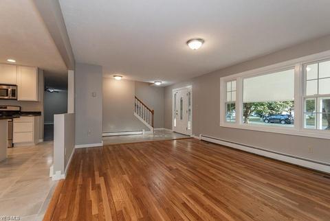 5656 Frederick Dr, Mentor, OH 44060 photo 9