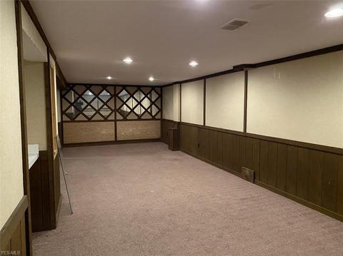 1027 Learidge Rd, Lyndhurst, OH 44124 photo 7