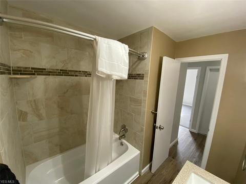 1027 Learidge Rd, Lyndhurst, OH 44124 photo 15