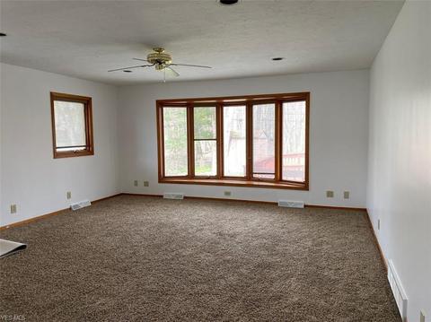 1027 Learidge Rd, Lyndhurst, OH 44124 photo 6