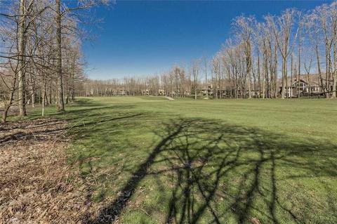 585 Hardwick Dr, Aurora, OH 44202 photo 1