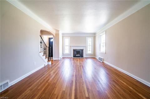 375 E 266th St, Euclid, OH 44132 photo 13