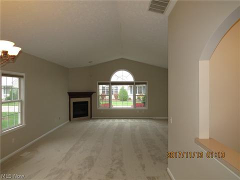 137 Arrow Ct, Elyria, OH 44035 photo 20