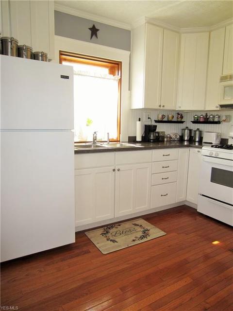 215 Cornell Ave, Elyria, OH 44035 photo 7