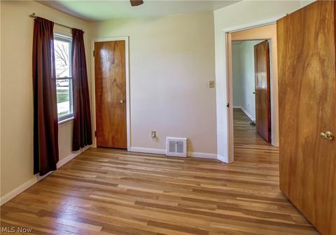 653 Longfellow Dr, Berea, OH 44017 photo 24