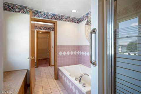 313 Deer Creek Dr, Struthers, OH 44471 photo 30