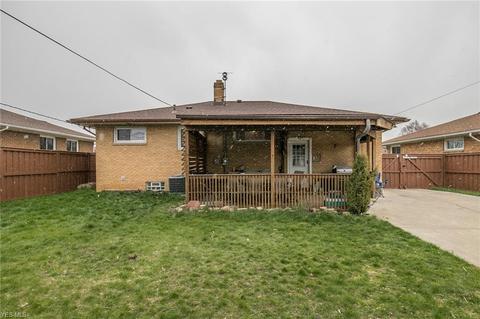 1125 Maple Dr, Parma, OH 44134 photo 35