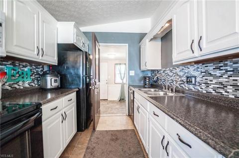 165 Boston Ave, Elyria, OH 44035 photo 7