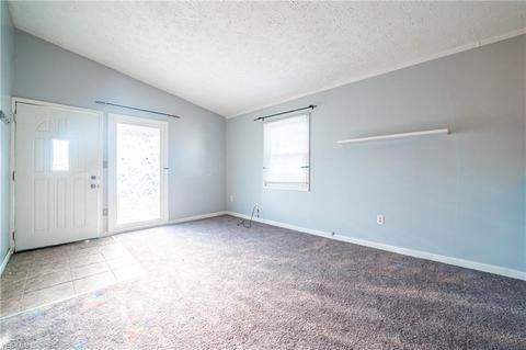 165 Boston Ave, Elyria, OH 44035 photo 3