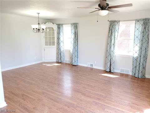 522 Allen Ave, Ashtabula, OH 44004 photo 8